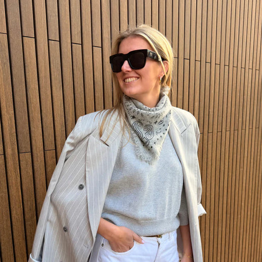 STUDIO LAVENDEL CASHMERE BANDANA GREY