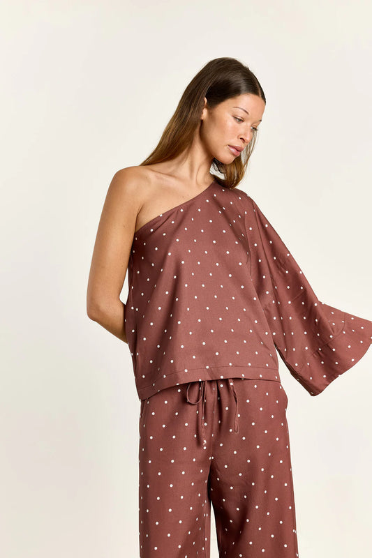 STUDIO CLIQUE NICOLE TOP POLKA DOT BROWN