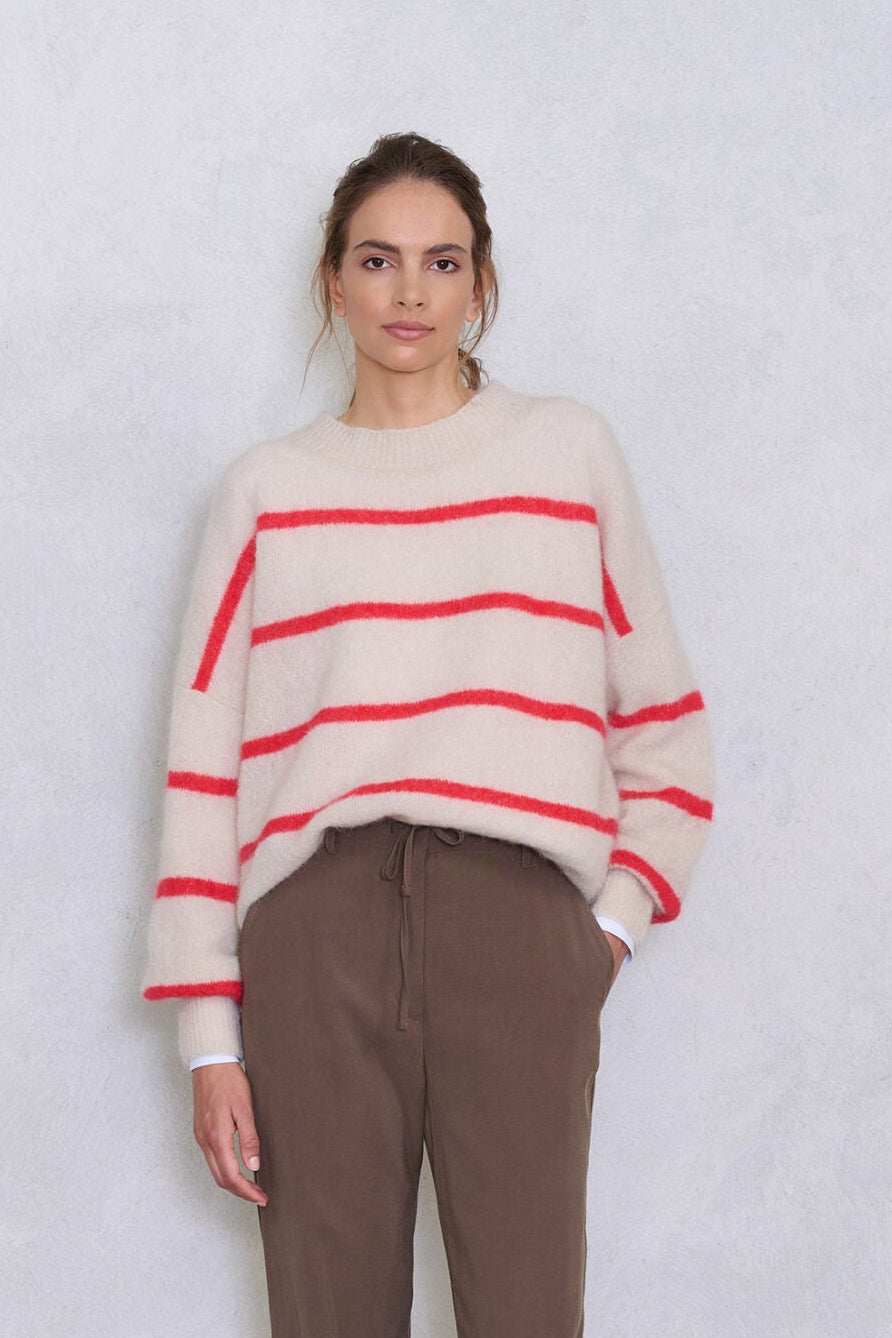 NO MAN'S LAND MOHAIR MIX TRUI GESTEEPT