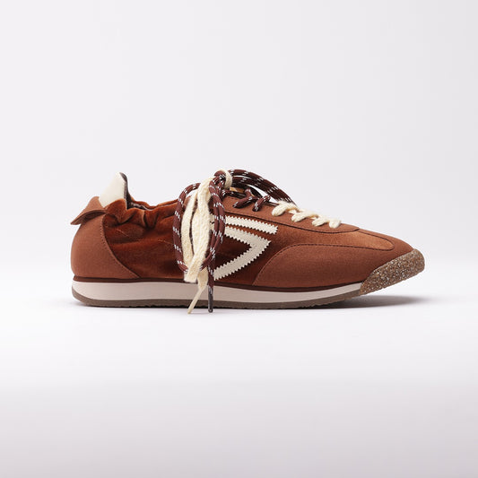 PURAAI PANTHER SNEAKER SOFA