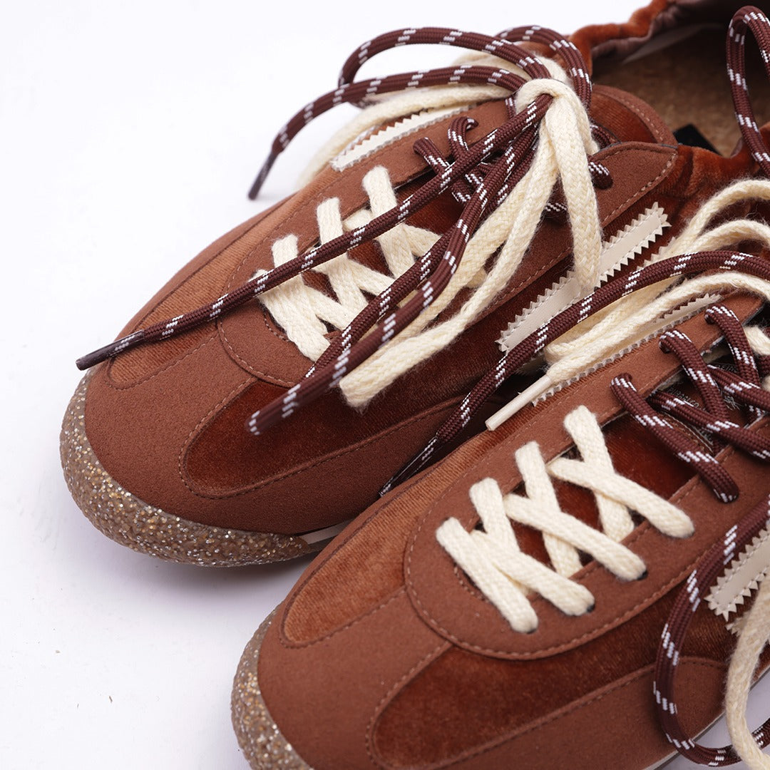 PURAAI PANTHER SNEAKER SOFA