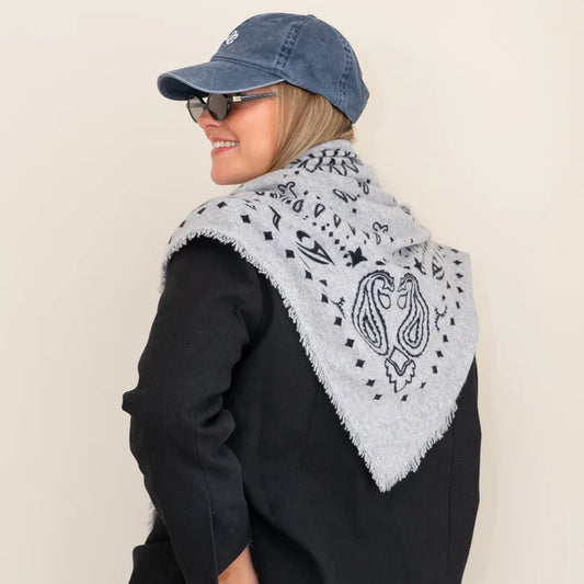 STUDIO LAVENDEL BIG CASHMERE BANDANA GREY
