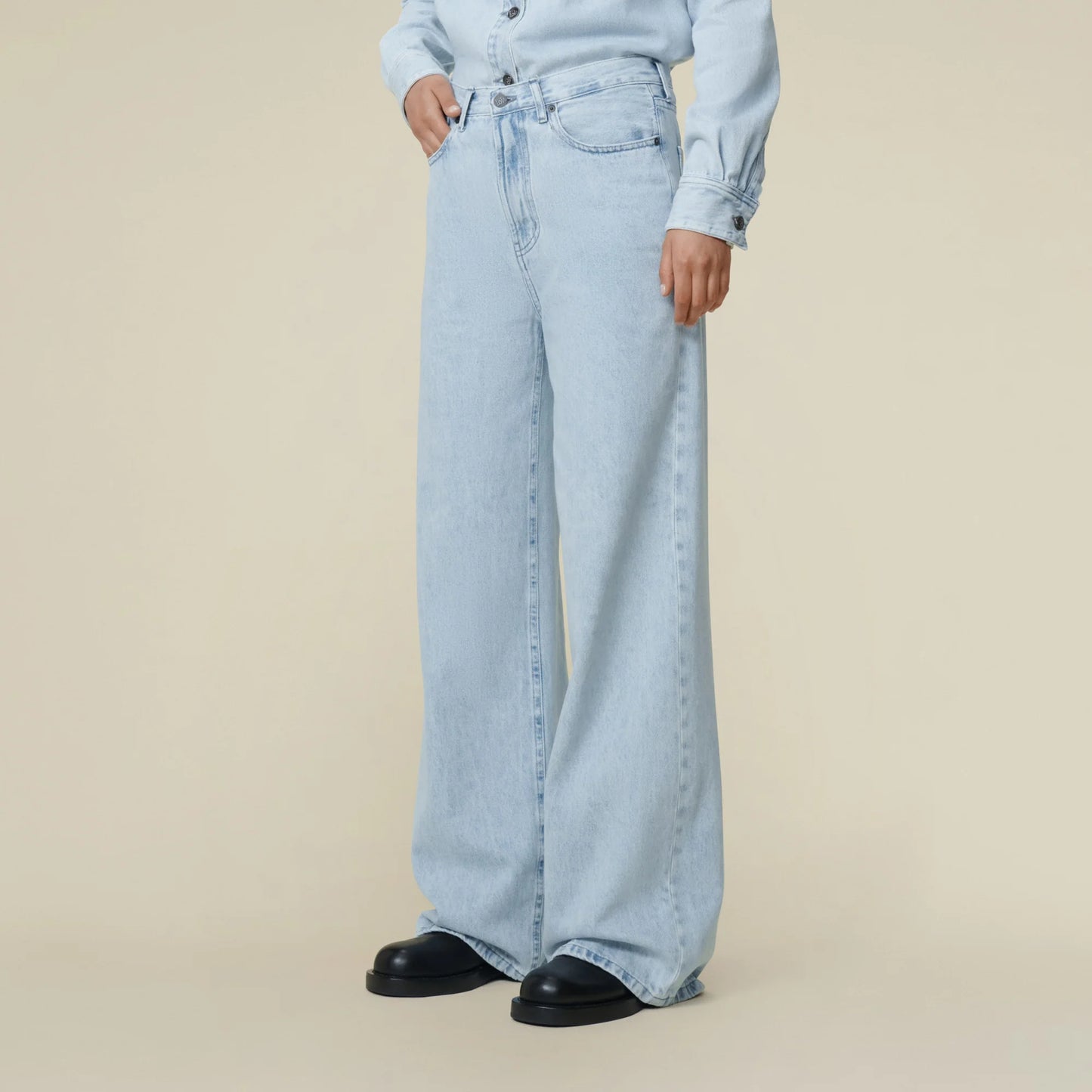 LOIS SKATER LOOSE SNOW BLEACHED - S. LABELS