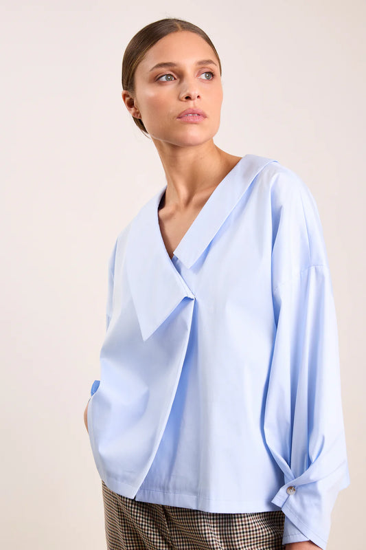 STUDIO CLIQUE ADELINE BLOUSE LIGHT BLUE