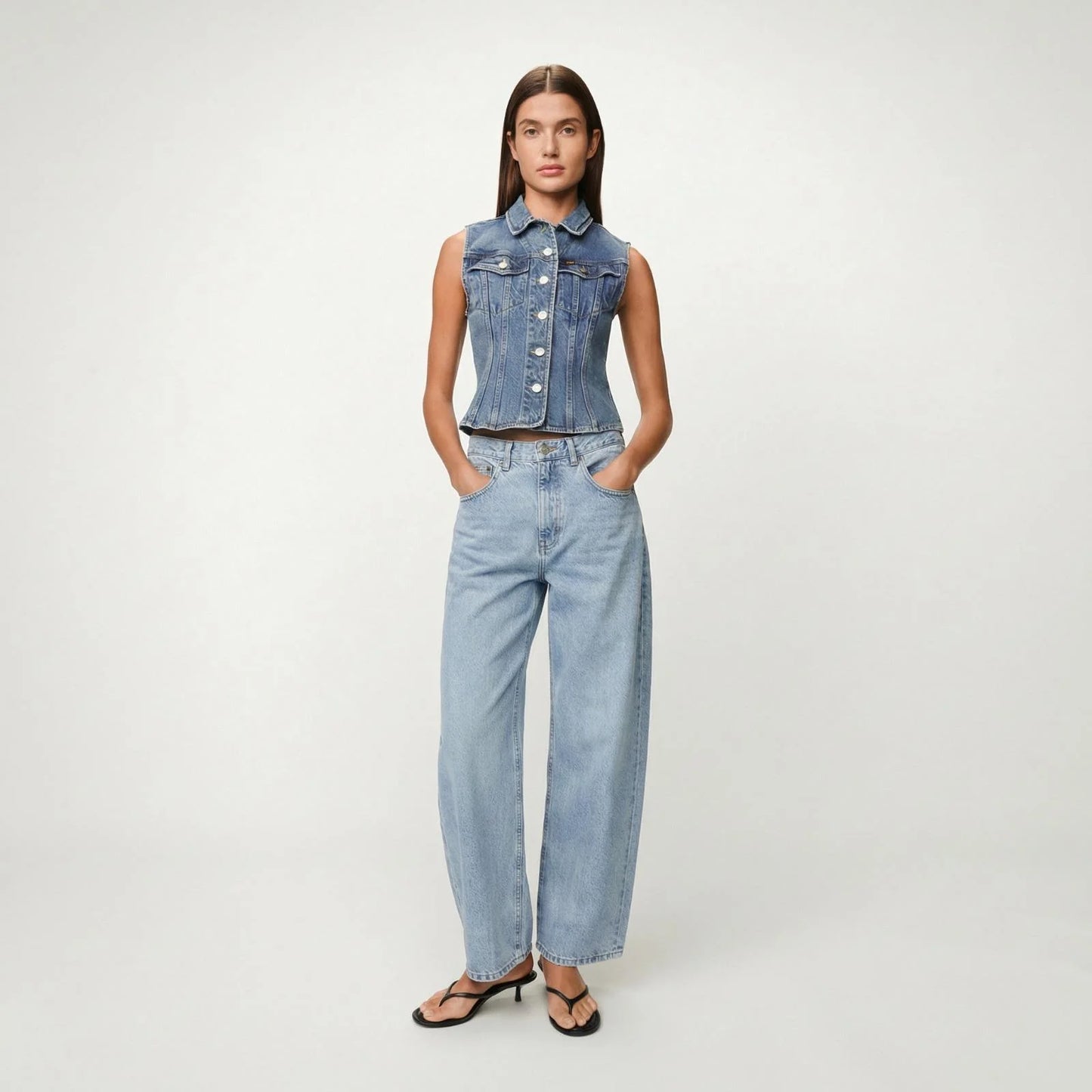 LOIS DALI BARREL FIT BLEACH - S. LABELS