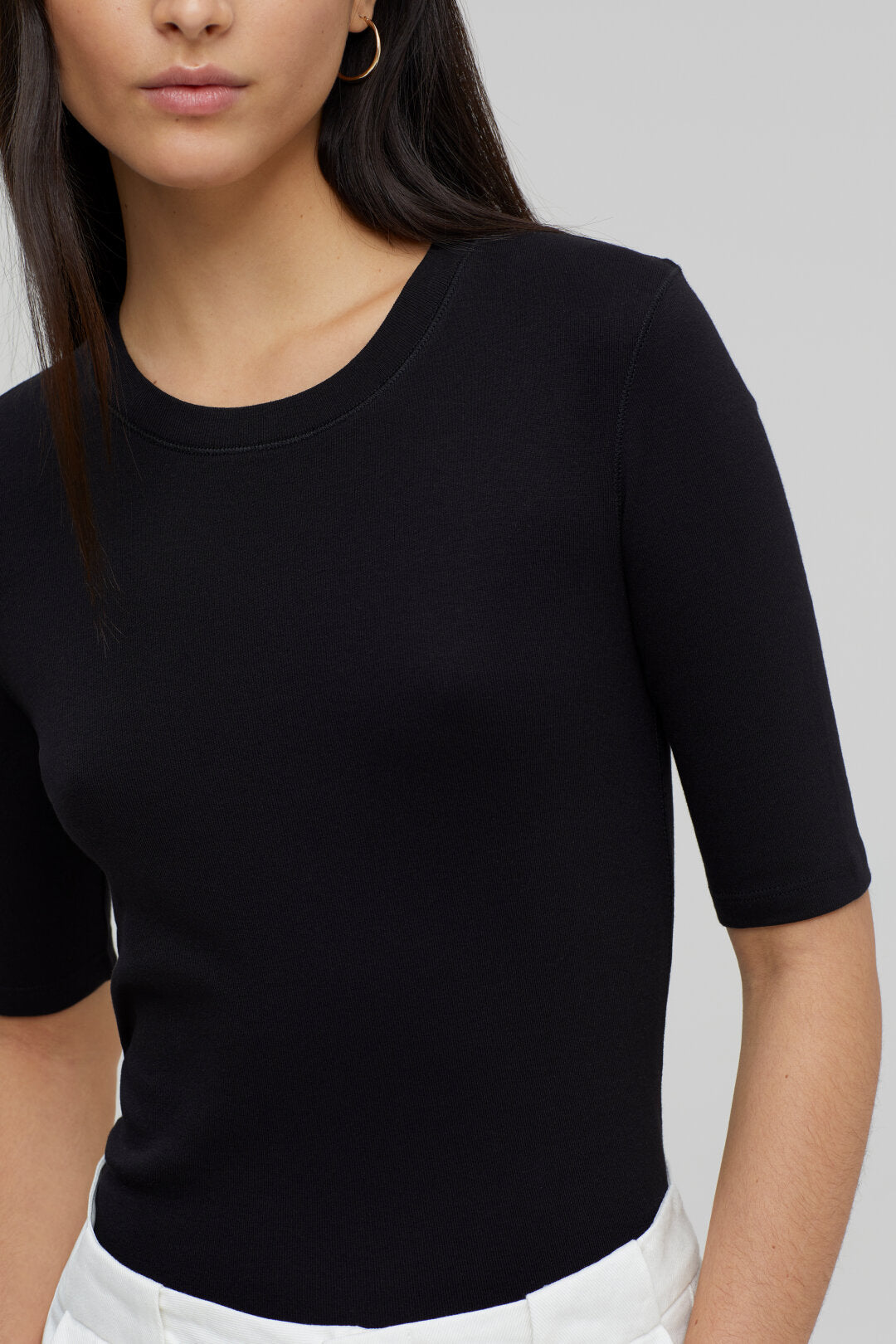 CLOSED RIB JERSEY BASIC TEE BLACK - S. LABELS